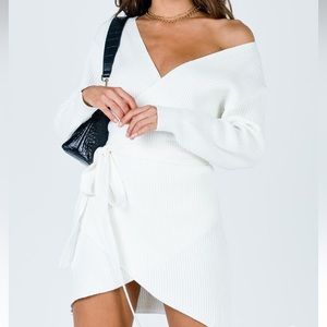 Mini dress white - never worn